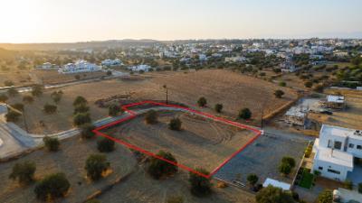 Residential field in Tseri, Nicosia