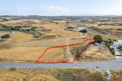 Residential field in Lakatamia, Nicosia