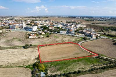 Residential field in Tersefanou, Larnaca